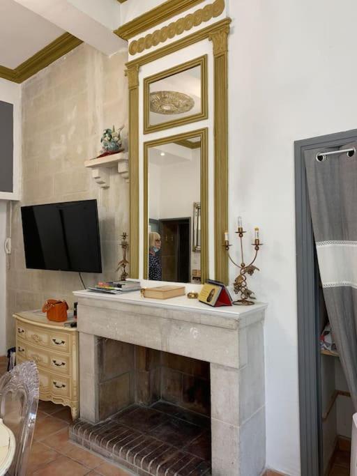 Magnifique Appartement Plein Coeur Avignon Intra-Muros Exterior foto